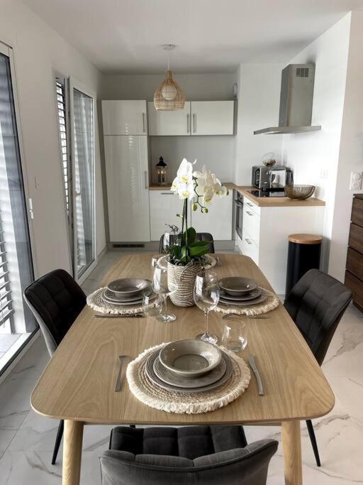 Magnifique Appartement A La Frontiere Suisse แซ็ง-ลุยส์ ภายนอก รูปภาพ